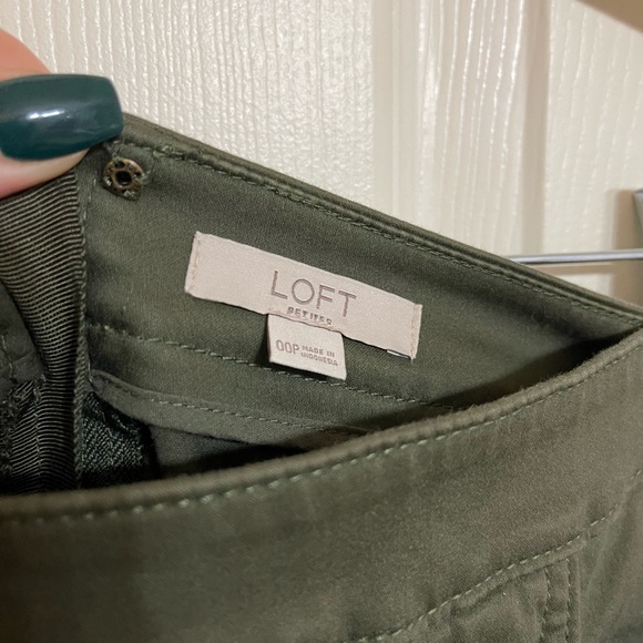 Loft army green skirt - Picture 3 of 4
